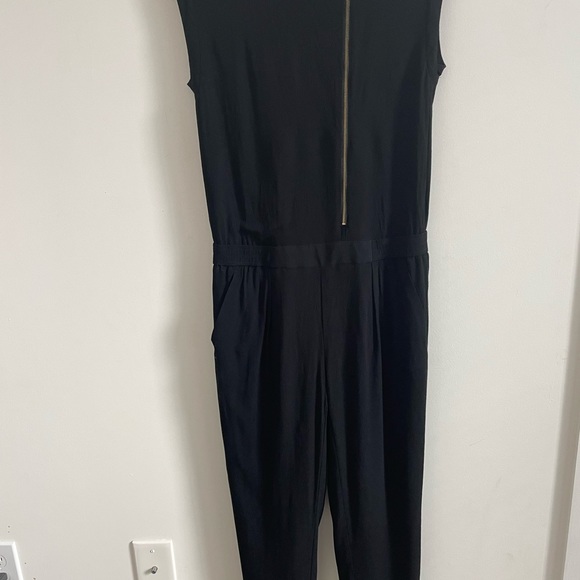 J Crew Asymmetric Zip Black Jumpsuit Sz 2P - Picture 3 of 8